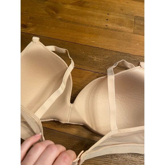 Lively 38C Bra Beige Underwire Padded Adjustable Straps Minimalist Modern Chic - Picture 4 of 5